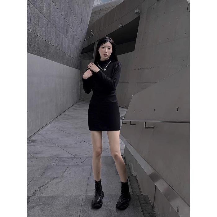 The new black thin dress is popular today, and the hip skirt has a base temperament, spring and autumn skirt. One size fits all чёрный
The new black thin dress is popular today, and the hip skirt has a base temperament, spring and autumn skirt. One size fits all чёрный