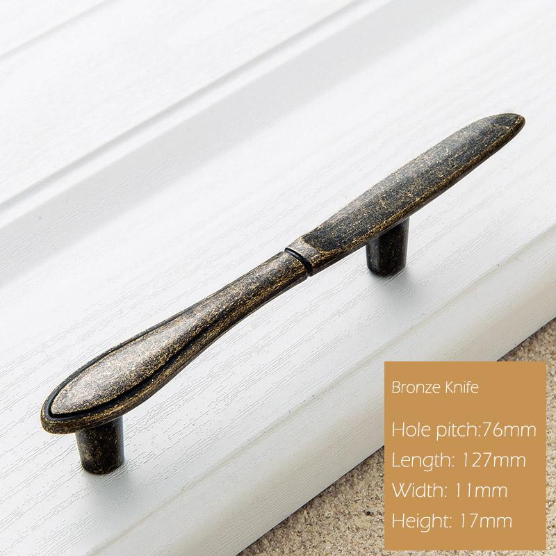 KAK Zinc Alloy Cabinet Handles Kitchen Cupboard Door Pulls 76mm Center Hole Fork Knife Spoon Set Decorative Furniture Handle
KAK Zinc Alloy Cabinet Handles Kitchen Cupboard Door Pulls 76mm Center Hole Fork Knife Spoon Set Decorative Furniture Handle