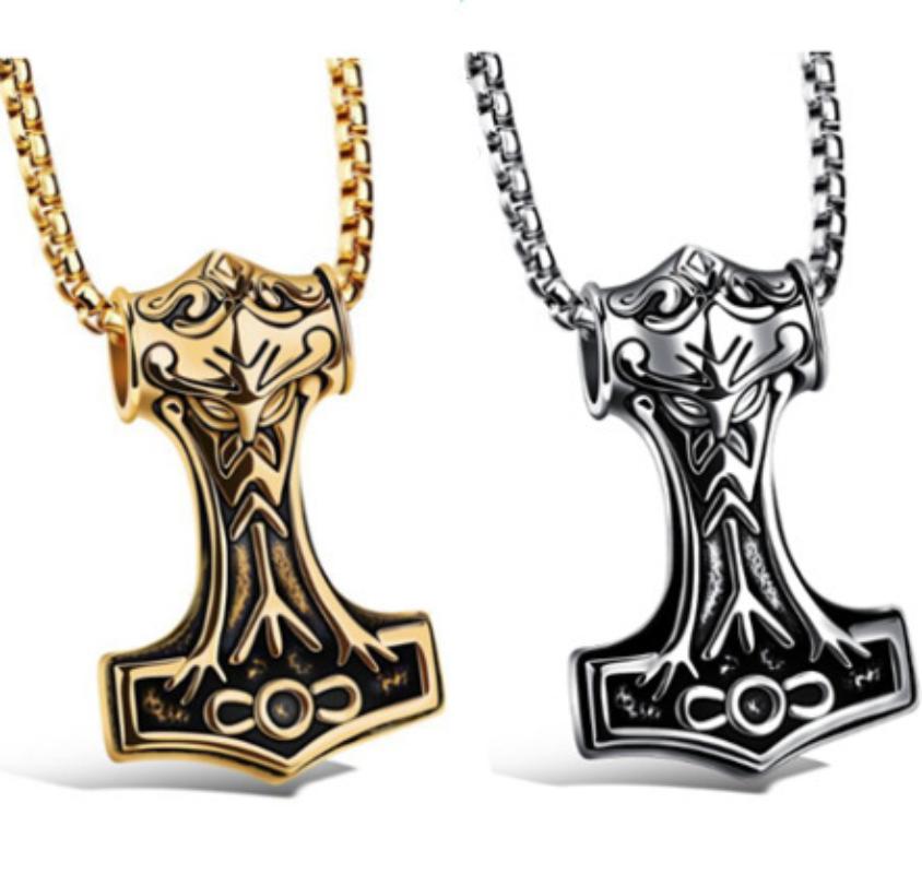 Древняя и властная скандинавская мифология: Подвеска Thor Hammer для мужских ожерелий, аксессуаров, подвесок и аксессуаров из титановой стали.
Древняя и властная скандинавская мифология: Подвеска Thor Hammer для мужских ожерелий, аксессуаров, подвесок и аксессуаров из титановой стали.