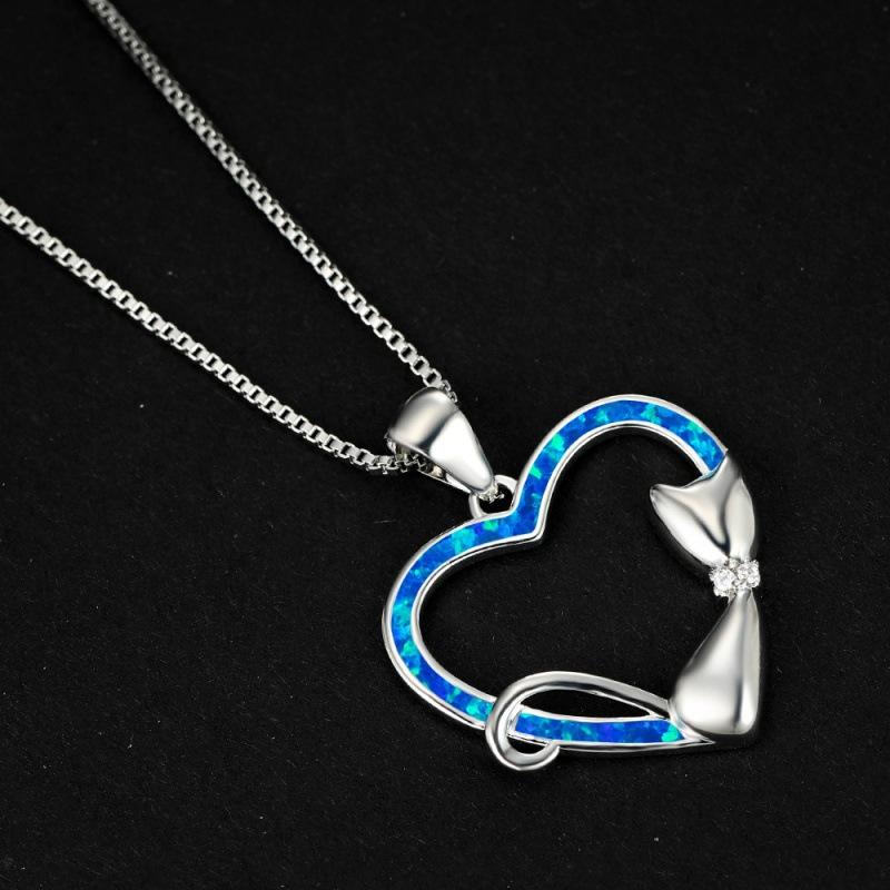 Gold Blue Hollow Heart Glossy Cat Diamond Pendant Female Versatile Love Necklace
Gold Blue Hollow Heart Glossy Cat Diamond Pendant Female Versatile Love Necklace