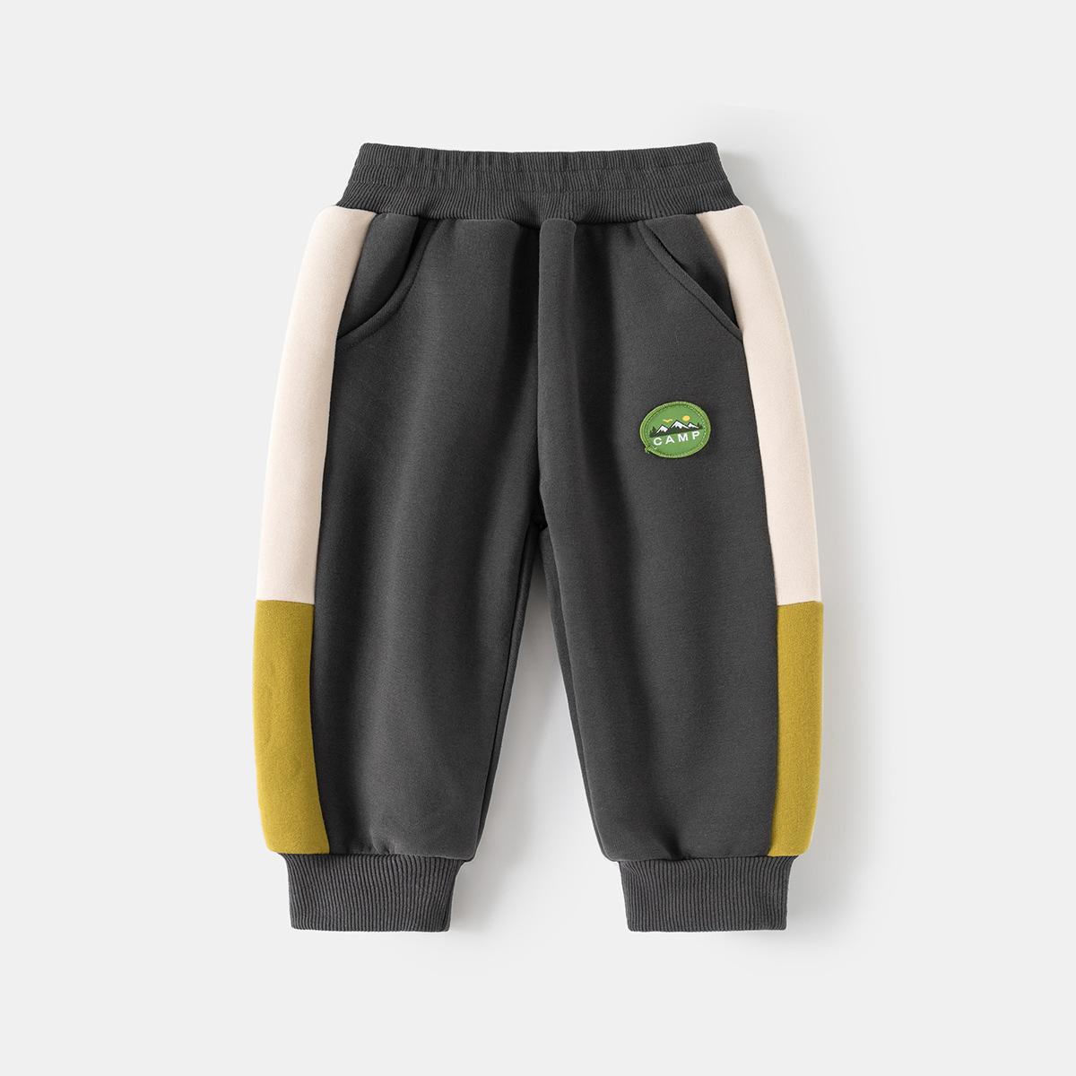 Boys color-blocking sweatpants, spring sweatpants, new children s children s baby children s clothing, spring and autumn pants 130cm
Boys color-blocking sweatpants, spring sweatpants, new children s children s baby children s clothing, spring and autumn pants 130cm