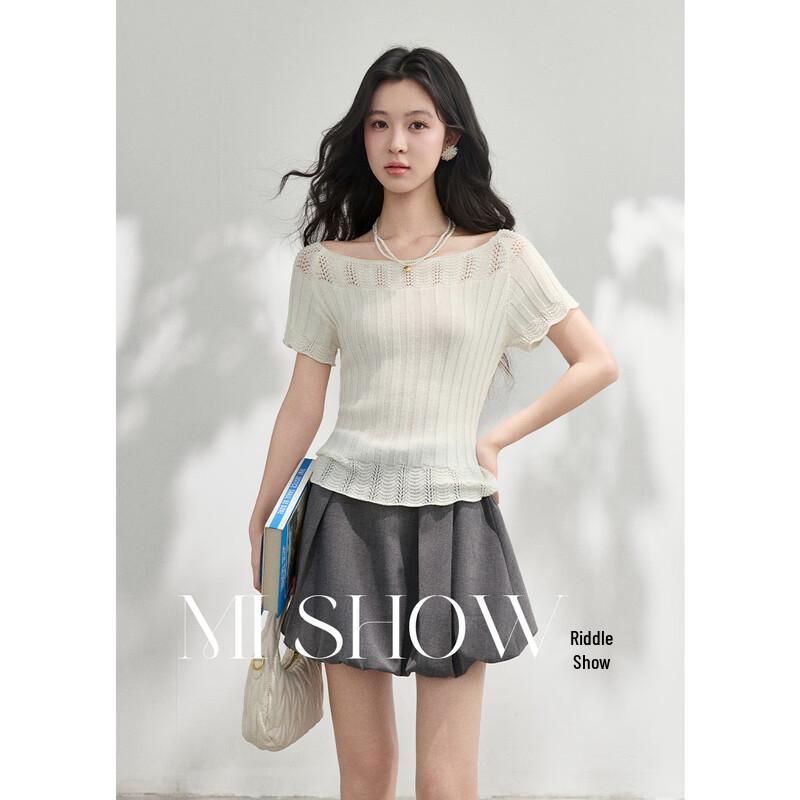 Off-Shoulder Cutout Slim Fit Top S
Off-Shoulder Cutout Slim Fit Top S