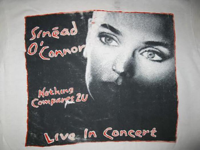 1990 SINEAD O’ CONNOR CONCERT new Shirt All size NG1028 Unisex T-Shirt S
1990 SINEAD O’ CONNOR CONCERT new Shirt All size NG1028 Unisex T-Shirt S