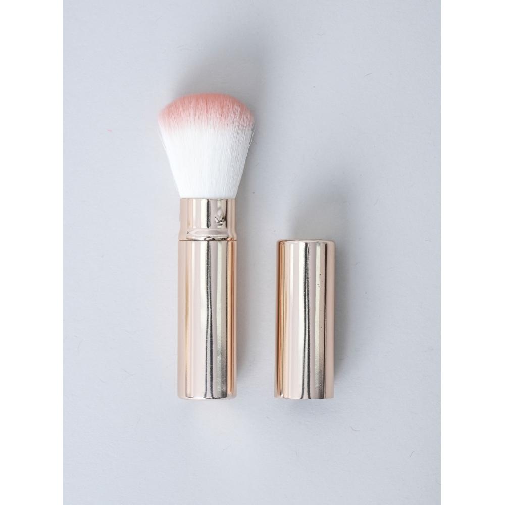 Daiso Portable Mini Blush Brush
Daiso Portable Mini Blush Brush
