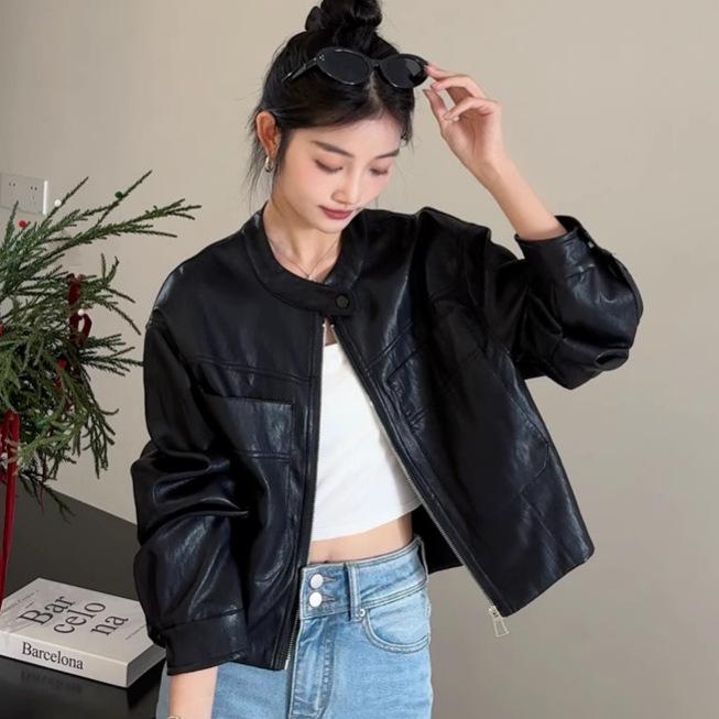 2025 European Style PU Leather Jacket - Women s Spring/Autumn Short, Loose Fit, Fashionable Zipper Round Neck, Stand-up Collar Coat. Large
2025 European Style PU Leather Jacket - Women s Spring/Autumn Short, Loose Fit, Fashionable Zipper Round Neck, Stand-up Collar Coat. Large