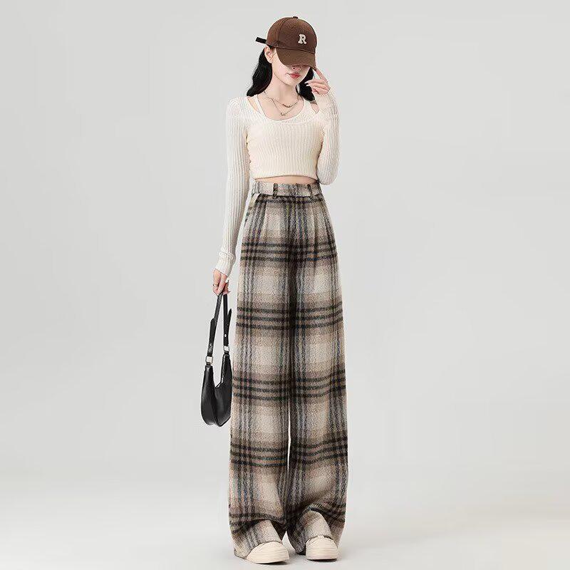 Women s Retro Black & White Plaid Wool Blend Wide-Leg Pants: Fleece-Lined, Thickened, Loose Fit for Autumn/Winter Casual Style. M
Women s Retro Black & White Plaid Wool Blend Wide-Leg Pants: Fleece-Lined, Thickened, Loose Fit for Autumn/Winter Casual Style. M
