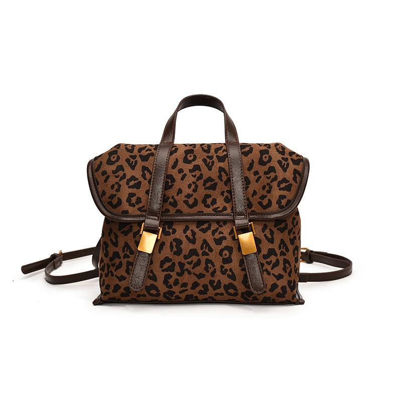 Рюкзак с леопардовым принтом большой емкости, женская универсальная сумка высокого класса, повседневная сумка через плечо в стиле ретро 29*8*22.5
Рюкзак с леопардовым принтом большой емкости, женская универсальная сумка высокого класса, повседневная сумка через плечо в стиле ретро 29*8*22.5