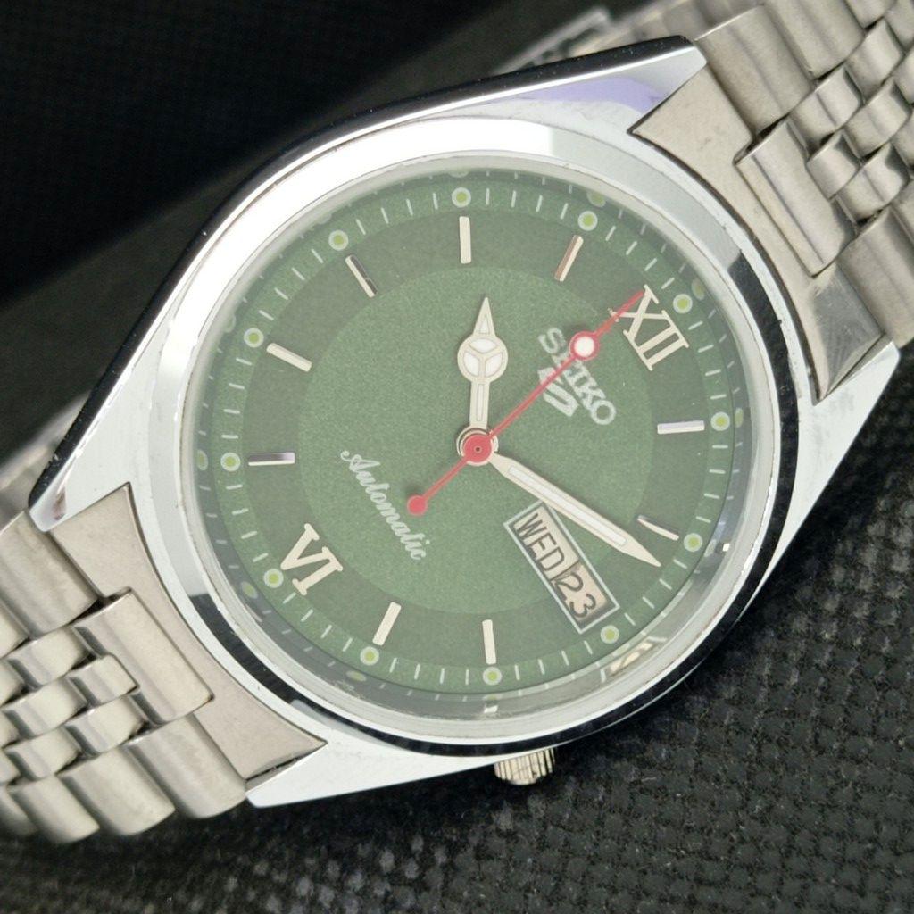 REFURBISHED VINTAGE SEIKO 5 AUTOMATIC JAPAN MENS D/D GREEN WATCH 587c-a308778-9 SKU587c-a308778
REFURBISHED VINTAGE SEIKO 5 AUTOMATIC JAPAN MENS D/D GREEN WATCH 587c-a308778-9 SKU587c-a308778