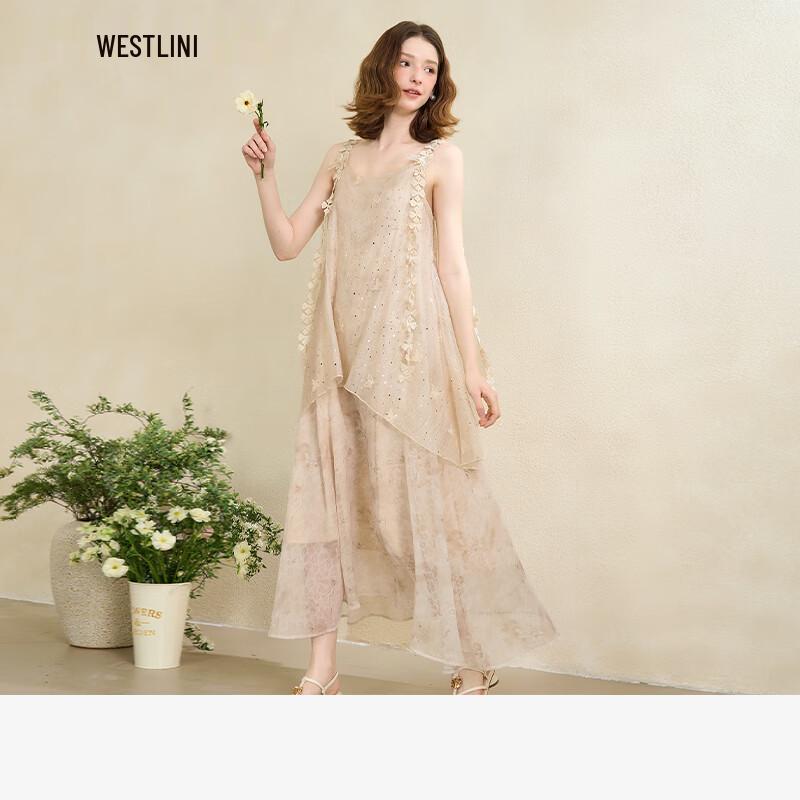 Платье-майка из двухслойной марли с пайетками, вышивкой бабочек и принтом тай-дай L
Платье-майка из двухслойной марли с пайетками, вышивкой бабочек и принтом тай-дай L