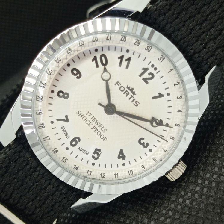 REFURBISHED FORTIS WINDING SWISS MENS WRIST SILVER DIAL WATCH 622c-a416870-2 lot622c-a416870
REFURBISHED FORTIS WINDING SWISS MENS WRIST SILVER DIAL WATCH 622c-a416870-2 lot622c-a416870