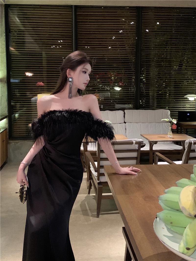 French Temperament, High-end Sense, Shoulder Dress, Women s Waist and Thin Dress, Women s Fringed Design, Long Skirt L чорний
French Temperament, High-end Sense, Shoulder Dress, Women s Waist and Thin Dress, Women s Fringed Design, Long Skirt L чорний