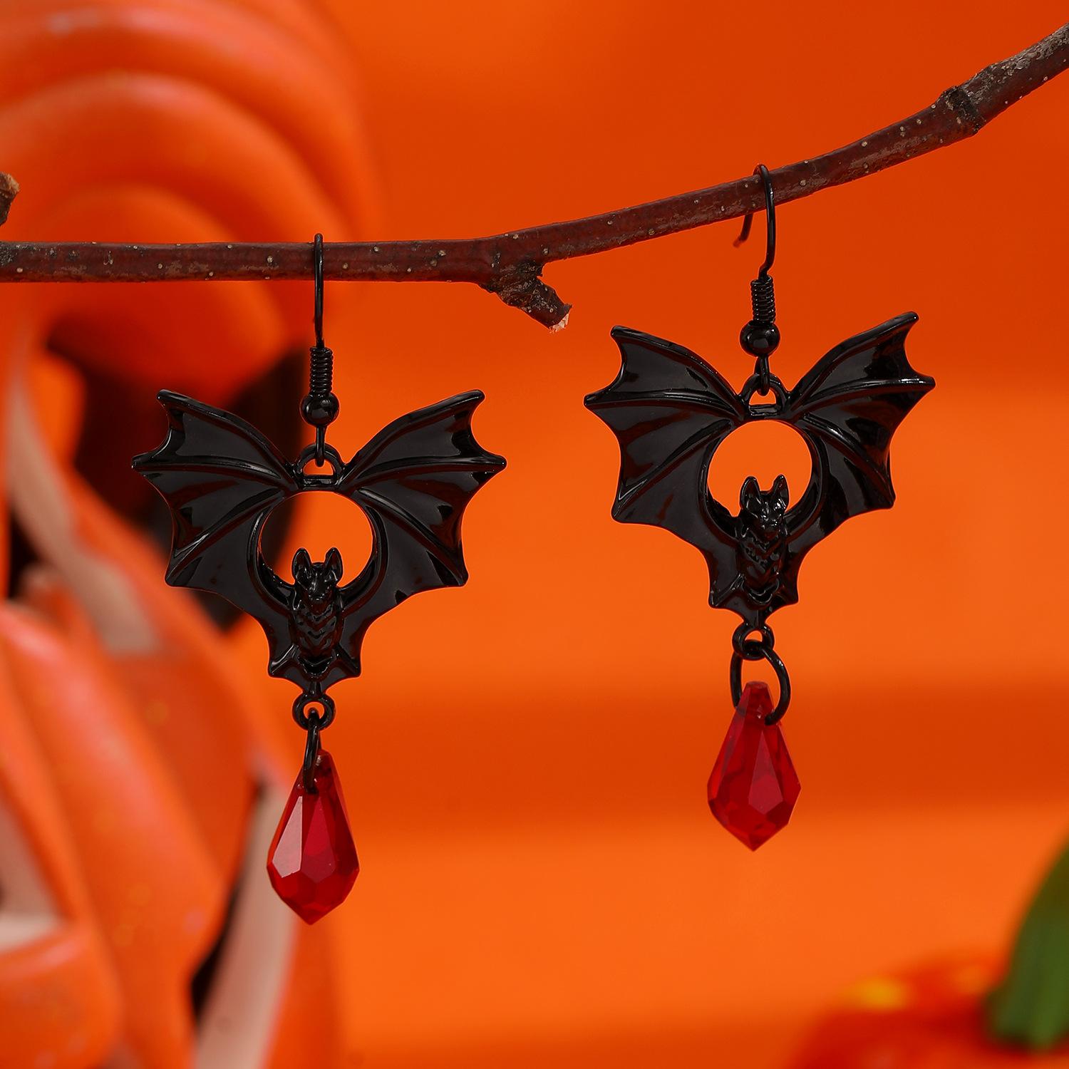Gothic Punk Sliver Color Vampire Bat Red Teardrop-shaped Pendant Dangle Earrings for Women Halloween Witch Ghost Bride Jewelry матовий чорний колір
Gothic Punk Sliver Color Vampire Bat Red Teardrop-shaped Pendant Dangle Earrings for Women Halloween Witch Ghost Bride Jewelry матовий чорний колір