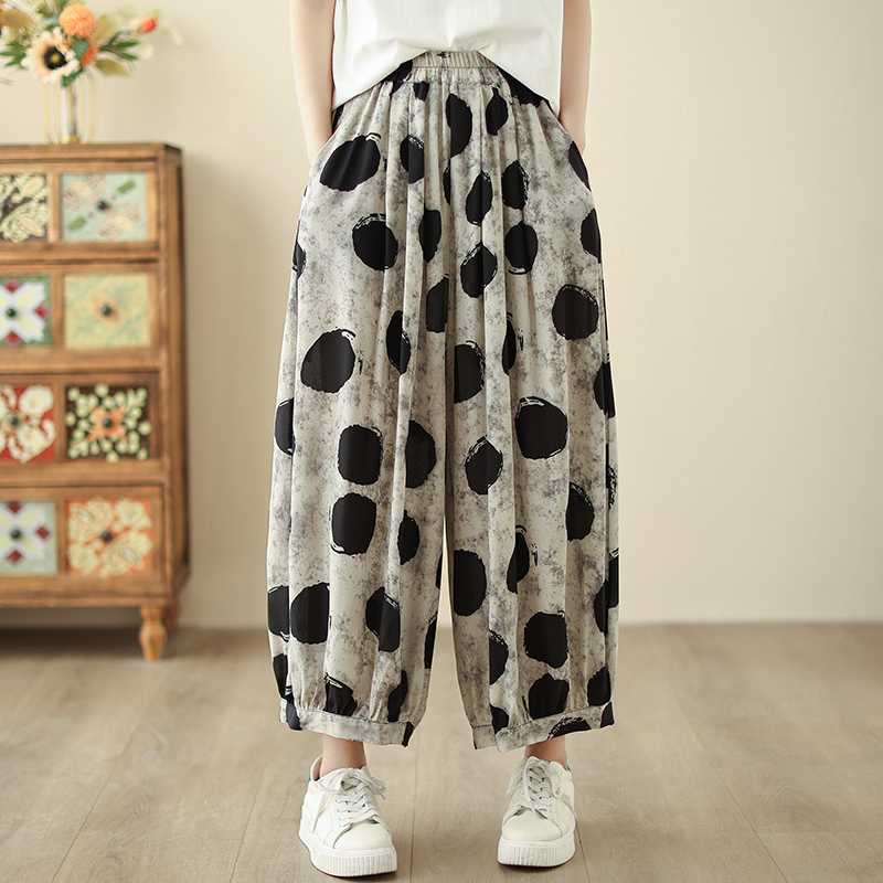 Весенне-летние шелковые женские солнцезащитные укороченные брюки 2XL
Весенне-летние шелковые женские солнцезащитные укороченные брюки 2XL