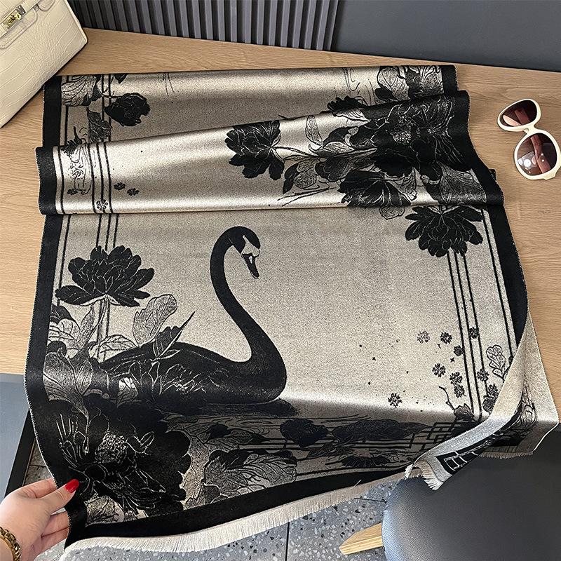 Зимовий двосторонній бавовняний тенсел Антикварний лебідь Листя лотоса Квітка лотоса Однотонний і елегантний потовщений теплий шарф Шійна хустка з кондиціонером 180*65 чорний
Зимовий двосторонній бавовняний тенсел Антикварний лебідь Листя лотоса Квітка лотоса Однотонний і елегантний потовщений теплий шарф Шійна хустка з кондиціонером 180*65 чорний