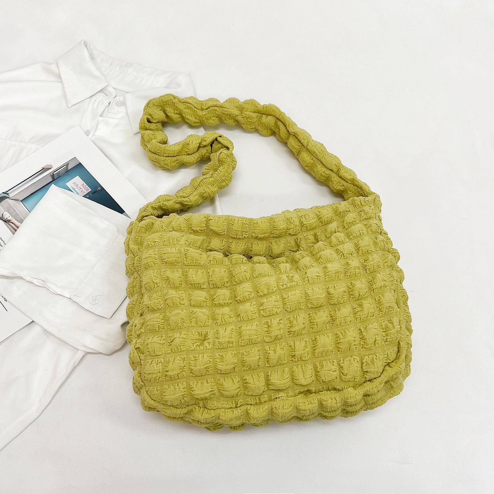 Fashion personalized women s puff bag new simple large-capacity messenger bag simple casual women s shoulder bag
Fashion personalized women s puff bag new simple large-capacity messenger bag simple casual women s shoulder bag