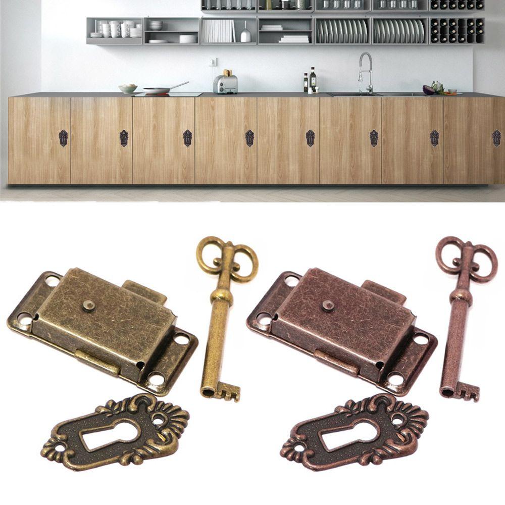 Anti-theft Wardrobe Cabinet Drawer Lock Lock + Key Antique Iron Door Lock Jewelry Box
Anti-theft Wardrobe Cabinet Drawer Lock Lock + Key Antique Iron Door Lock Jewelry Box