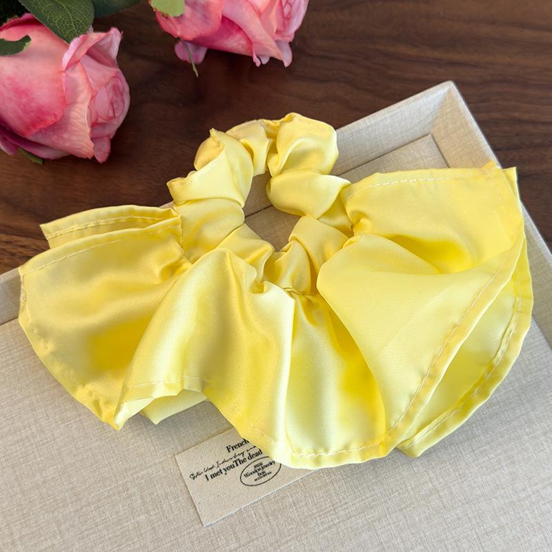 Кремово-желтая клетчатая резинка-скранчи для волос в корейском стиле, объемный аксессуар для пучка с оборками, азиатская модная повязка на голову для женщин и девушек C
Кремово-желтая клетчатая резинка-скранчи для волос в корейском стиле, объемный аксессуар для пучка с оборками, азиатская модная повязка на голову для женщин и девушек C