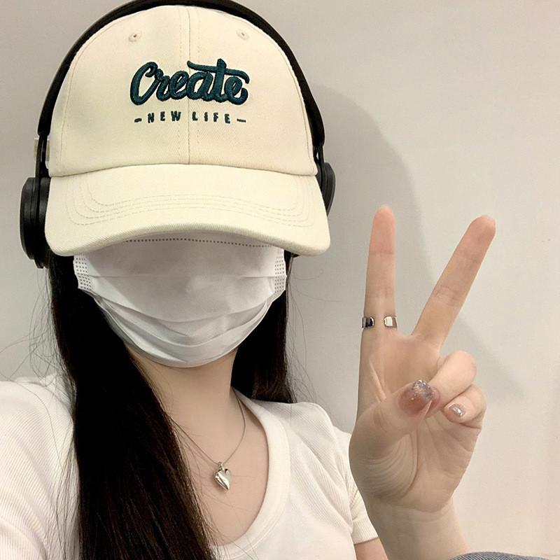 Beige Elegant Baseball Cap With Stylish Letter Embroidery Perfect For Summer Outfits бежевый
Beige Elegant Baseball Cap With Stylish Letter Embroidery Perfect For Summer Outfits бежевый