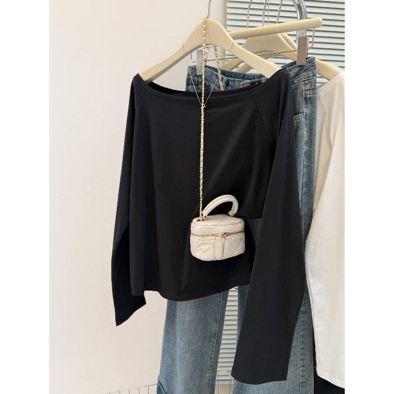 Solid color one-word shoulder long-sleeved T-shirt women s season new loose bottoming shirt off-the-shoulder top XL чорний
Solid color one-word shoulder long-sleeved T-shirt women s season new loose bottoming shirt off-the-shoulder top XL чорний