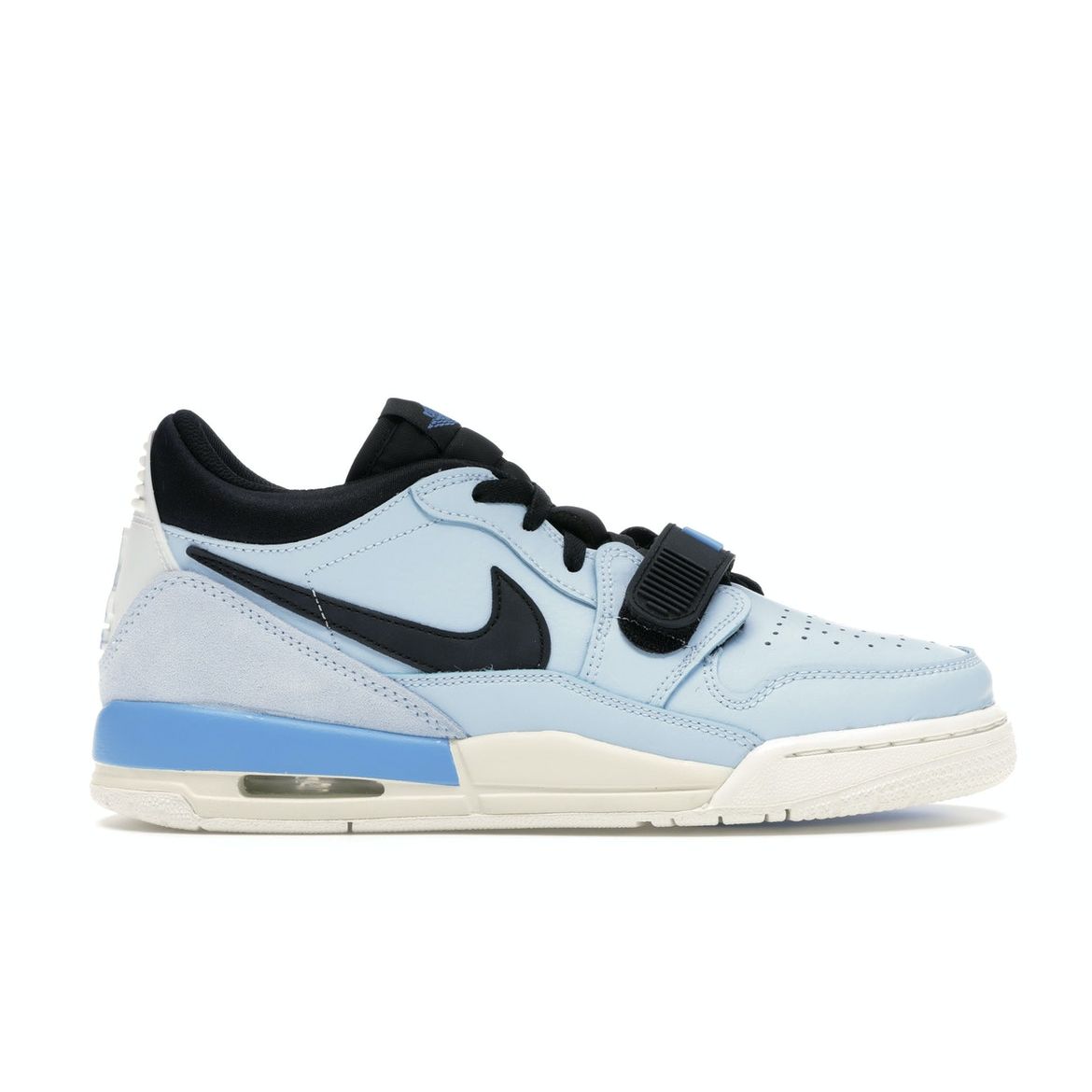 Детские кроссовки Air Jordan Legacy 312 Low GS Pale Blue University-Blue Black Sail CD9054-400
Детские кроссовки Air Jordan Legacy 312 Low GS Pale Blue University-Blue Black Sail CD9054-400