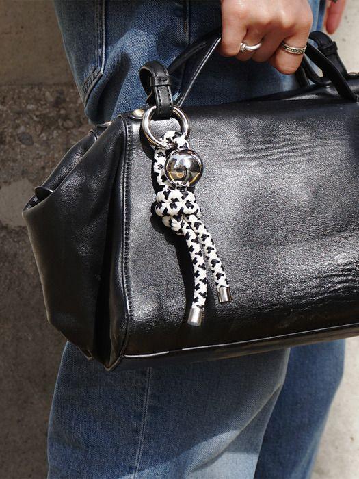 OURPIERRE KITH ROPE BALL KEYRING OS
OURPIERRE KITH ROPE BALL KEYRING OS