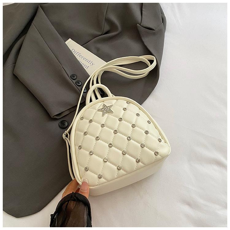 Diamond-encrusted small backpack 2025 summer new fashionable Korean mini handbag daily commuter women s bag белый
Diamond-encrusted small backpack 2025 summer new fashionable Korean mini handbag daily commuter women s bag белый