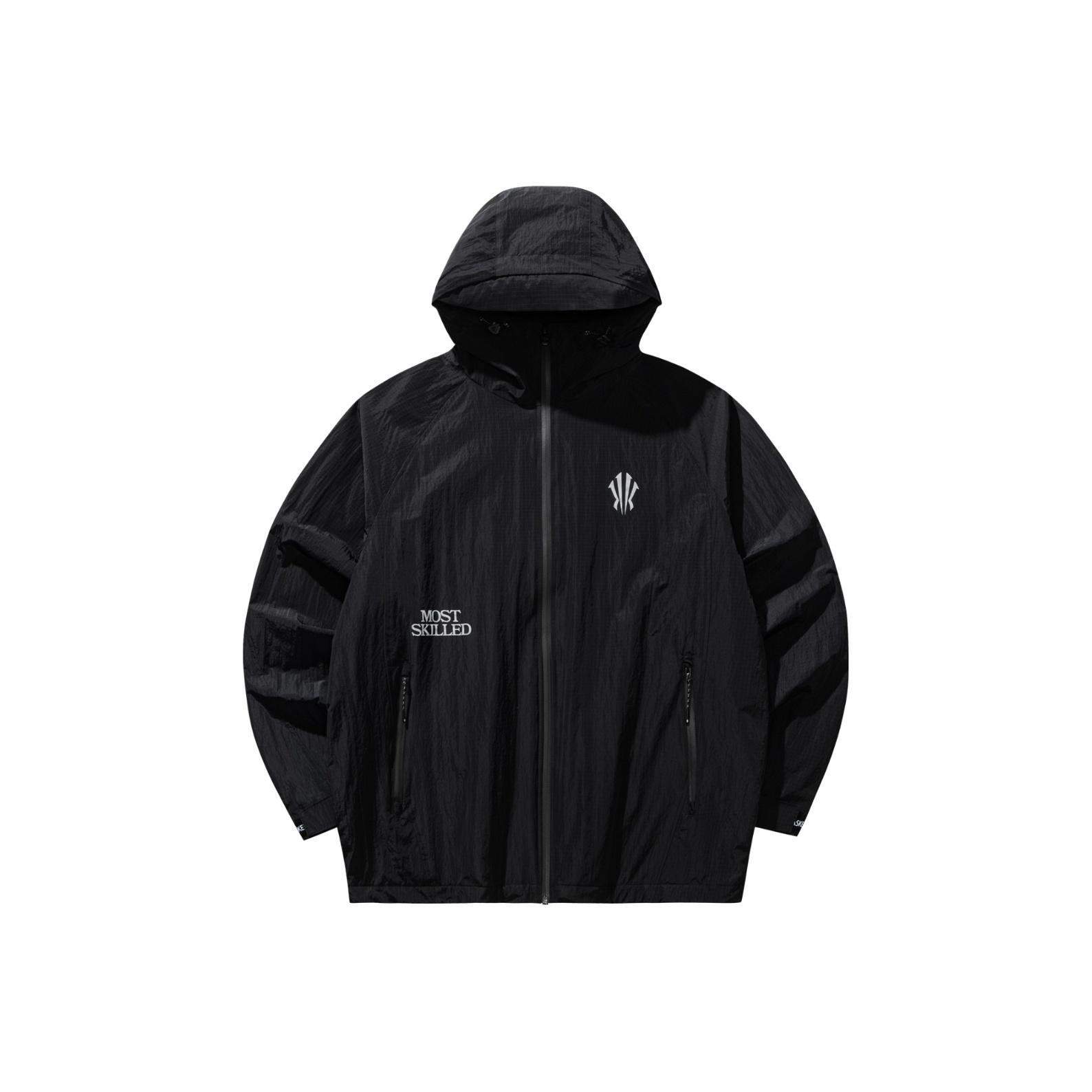 ANTA Men s Kyrie Irving Series NICK SILLED Printed Hooded Woven Jacket Black 172541603-3 L
ANTA Men s Kyrie Irving Series NICK SILLED Printed Hooded Woven Jacket Black 172541603-3 L