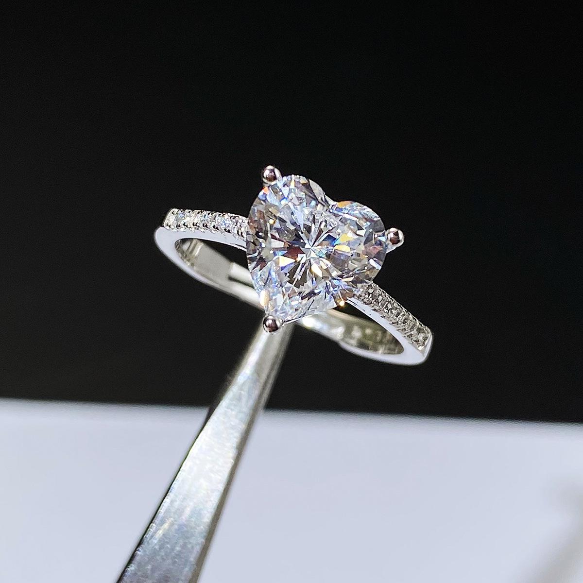 European and American S925 Sterling Silver Engagement Ring with High Carbon Diamond - Women s Heart Design Adjustable Open Size
European and American S925 Sterling Silver Engagement Ring with High Carbon Diamond - Women s Heart Design Adjustable Open Size