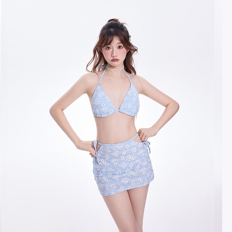 Desire Bikini Daisy 3-Piece Set - Trendy Sweet Beach Vacation Split Swimsuit Medium зелений
Desire Bikini Daisy 3-Piece Set - Trendy Sweet Beach Vacation Split Swimsuit Medium зелений