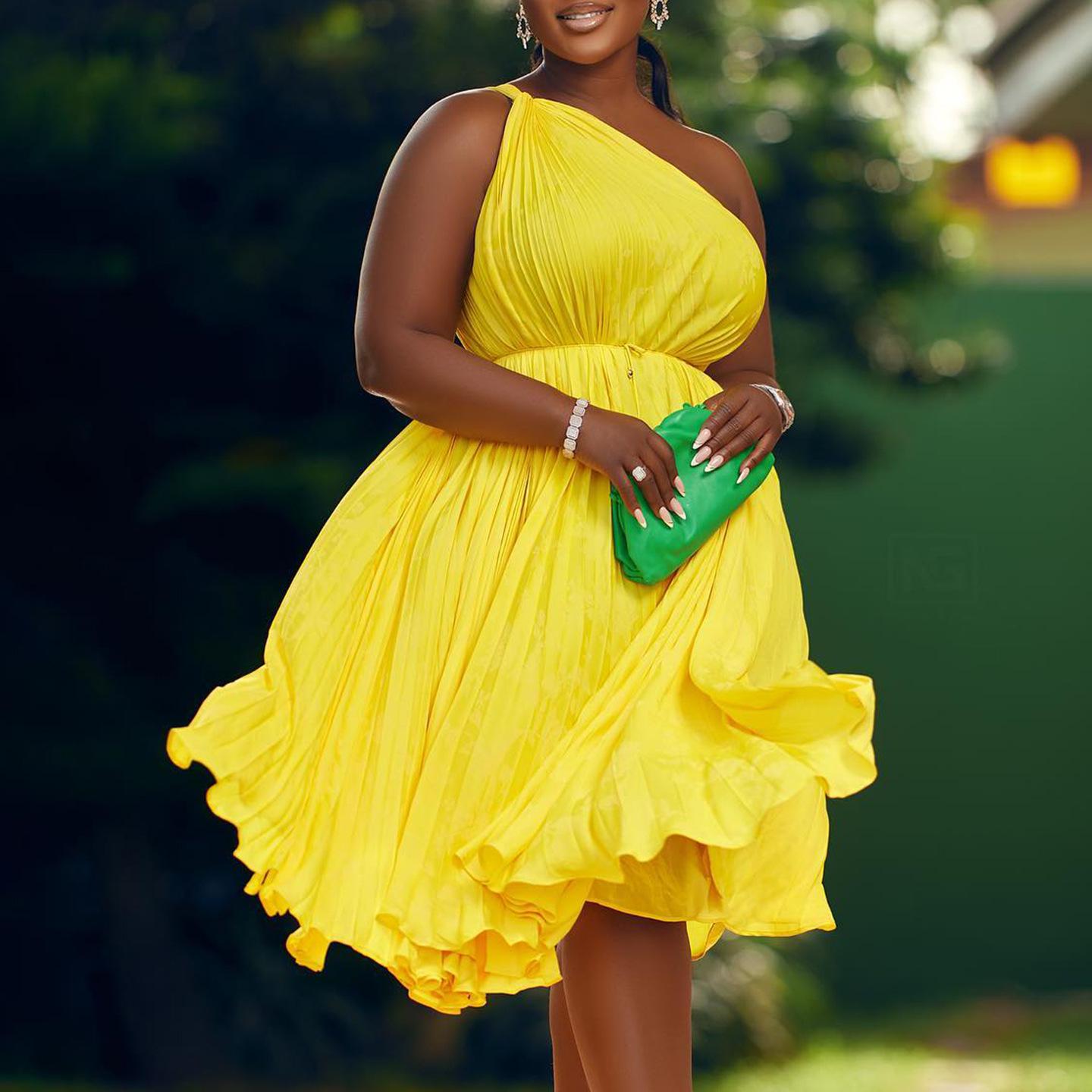Plus Size Women s Pleated One-Shoulder Flare Dress - European & American Style XXXL зелёный
Plus Size Women s Pleated One-Shoulder Flare Dress - European & American Style XXXL зелёный