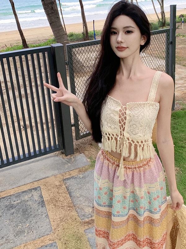 Boho Retro Tassel Camisole Top & High Waist Midi Skirt Set for Women - New Summer Collection Small
Boho Retro Tassel Camisole Top & High Waist Midi Skirt Set for Women - New Summer Collection Small