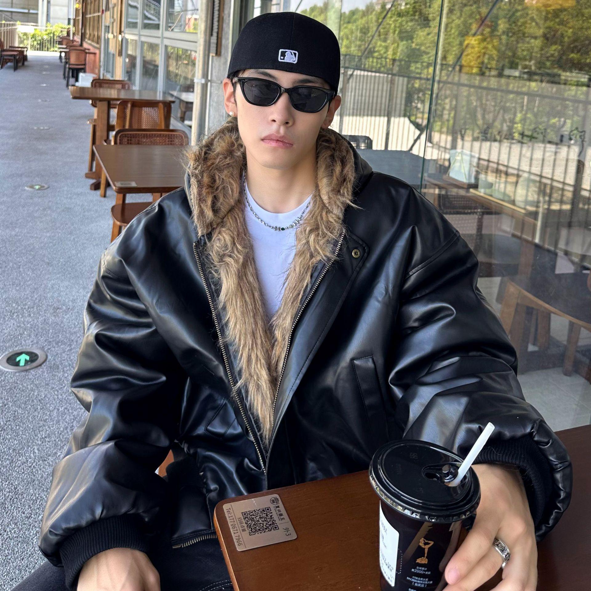 Men s Trendy Double-Sided Leather Fur-Integrated Hooded Winter Jacket L (Recommended 110-130 kg) чорний
Men s Trendy Double-Sided Leather Fur-Integrated Hooded Winter Jacket L (Recommended 110-130 kg) чорний
