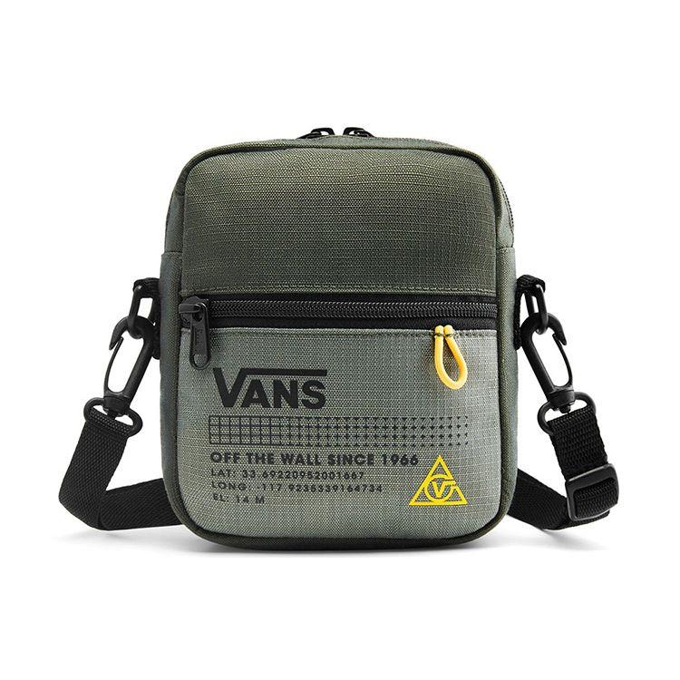 Vans Workwear Letter Logo Zipper Polyester Shoulder Crossbody Bag Unisex bags Green VN0A3I5SZIP1 Green
Vans Workwear Letter Logo Zipper Polyester Shoulder Crossbody Bag Unisex bags Green VN0A3I5SZIP1 Green
