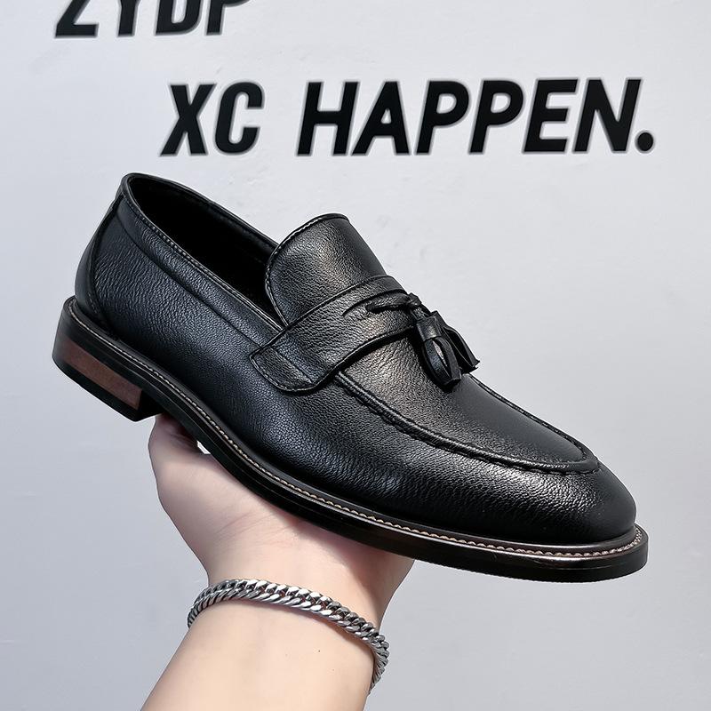 Летние мокасины с кисточками, мужские кожаные туфли, универсальные ленивые туфли на британской платформе, одна педаль, обувь Doudou 24302-A 38 чёрный
Летние мокасины с кисточками, мужские кожаные туфли, универсальные ленивые туфли на британской платформе, одна педаль, обувь Doudou 24302-A 38 чёрный