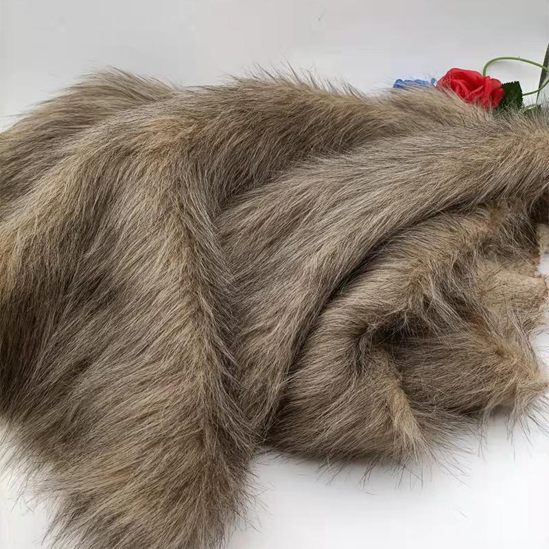 5cm Imitation Wolf Fur: Dyed Tip Plush Fabric for Costumes, Cosplay, Decoration & Crafts верблюд
5cm Imitation Wolf Fur: Dyed Tip Plush Fabric for Costumes, Cosplay, Decoration & Crafts верблюд