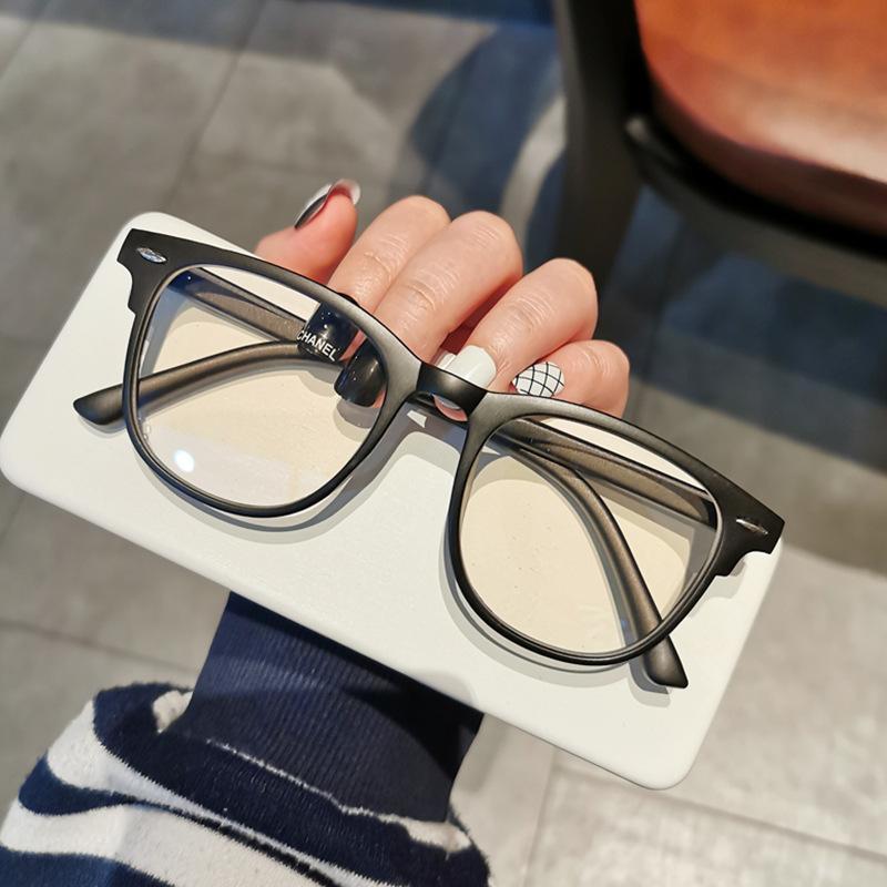 Fashion Glasses Female Student Flat Glasses Male Tide Same Glasses Frame anti-blue lens
Fashion Glasses Female Student Flat Glasses Male Tide Same Glasses Frame anti-blue lens