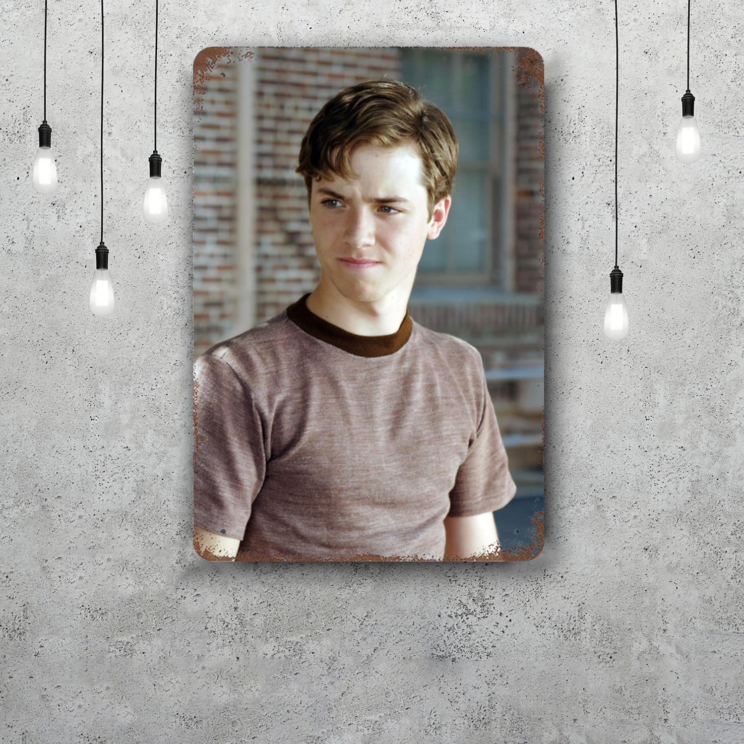 Jeremy Sumpter Decor Poster Vintage Tin Sign Metal Sign Decorative Plaque for Pub Bar Man Cave Club Wall Decoration 20x30cm(7.8x11.8inch)
Jeremy Sumpter Decor Poster Vintage Tin Sign Metal Sign Decorative Plaque for Pub Bar Man Cave Club Wall Decoration 20x30cm(7.8x11.8inch)