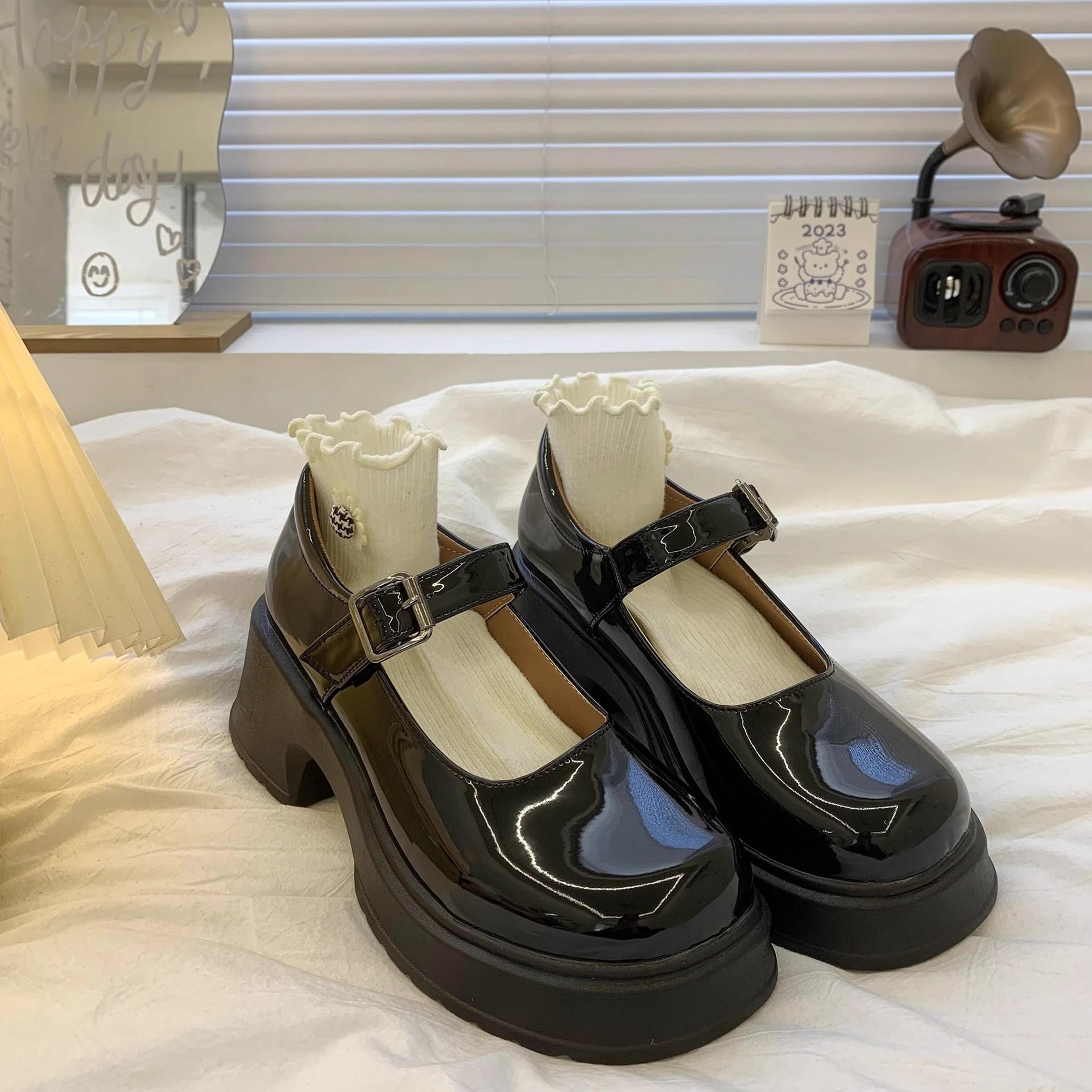 Черные туфли Мэри Джейн на высоком каблуке, маленькие кожаные туфли, женские, весенние, новые, ретро, японские, jk, универсальные, корейские 40
Черные туфли Мэри Джейн на высоком каблуке, маленькие кожаные туфли, женские, весенние, новые, ретро, японские, jk, универсальные, корейские 40