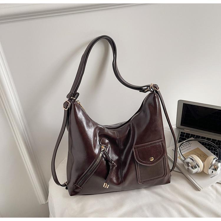 PU Zipper Solid Color Casual Tote Autumn New Large Capacity 2026 Fashi Ladies Bags Versatile Fashi Commuting Shoulder Bags кавовий
PU Zipper Solid Color Casual Tote Autumn New Large Capacity 2026 Fashi Ladies Bags Versatile Fashi Commuting Shoulder Bags кавовий