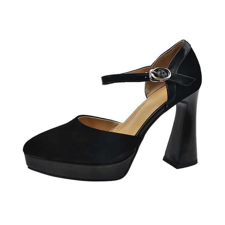 Водонепроницаемые туфли на высоком каблуке женские весна-осень 2024 года, новые универсальные туфли с одним словом, заостренные, с толстым каблуком, черные профессиональные туфли 34 чёрный
Водонепроницаемые туфли на высоком каблуке женские весна-осень 2024 года, новые универсальные туфли с одним словом, заостренные, с толстым каблуком, черные профессиональные туфли 34 чёрный