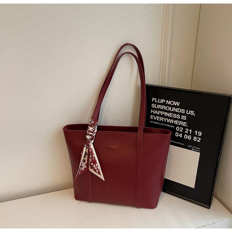 Красная сумка женская новая высококлассная сумка через плечо большой вместимости сумка для поездок на работу свадебная сумка для невесты подружки невесты
Красная сумка женская новая высококлассная сумка через плечо большой вместимости сумка для поездок на работу свадебная сумка для невесты подружки невесты