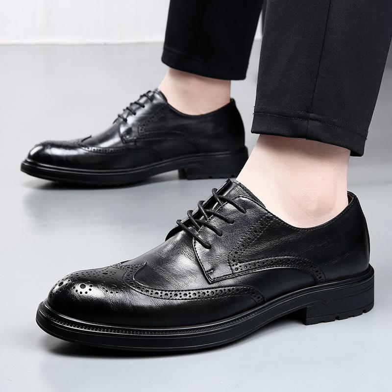 Autumn new men s business dress leather shoes leather inner height increase British casual men s shoes Brock Korean version wedding 38
Autumn new men s business dress leather shoes leather inner height increase British casual men s shoes Brock Korean version wedding 38