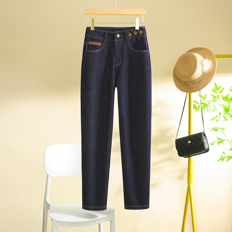 Женские джинсы-сигареты с высокой посадкой, в стиле ретро, облегающие, 2024 28
Женские джинсы-сигареты с высокой посадкой, в стиле ретро, облегающие, 2024 28