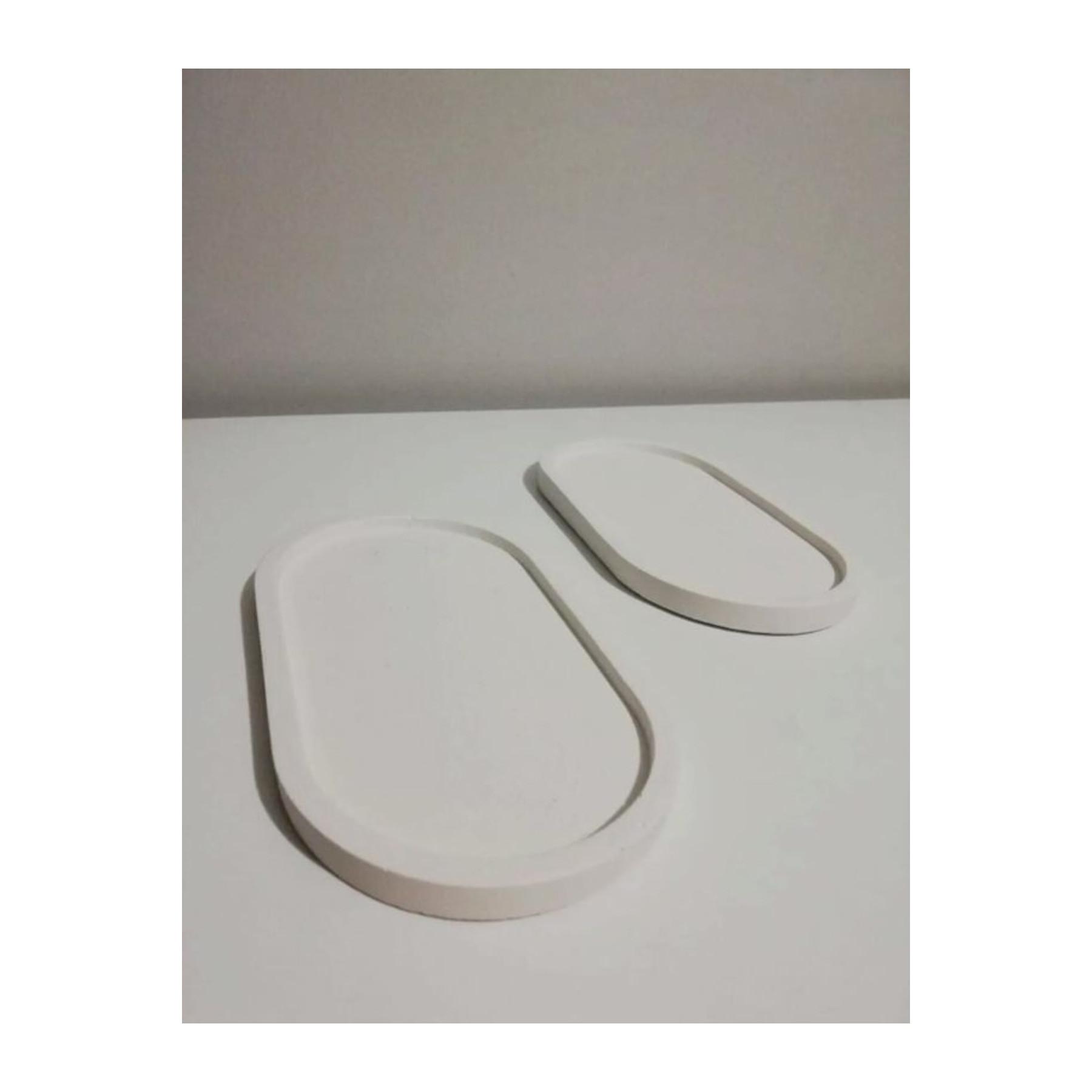 Бетонная презентационная стойка FLQUE, состоящая из 2 частей, органайзер, основание горшка
Бетонная презентационная стойка FLQUE, состоящая из 2 частей, органайзер, основание горшка