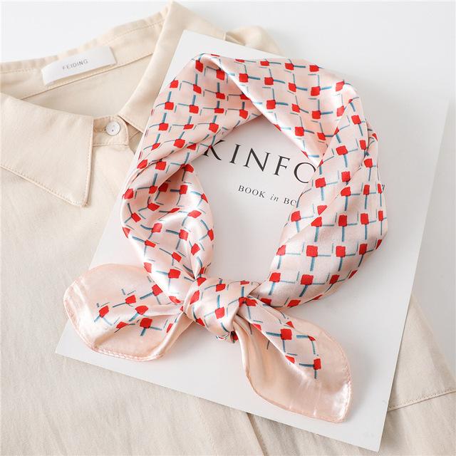 Модний шовковий квадратний шарф для жінок, 60 см, атласна пов язка для волосся, пов язка, сумка, м яка офісна шийна хустка, хіджаб, жіночий платок, бандана
Модний шовковий квадратний шарф для жінок, 60 см, атласна пов язка для волосся, пов язка, сумка, м яка офісна шийна хустка, хіджаб, жіночий платок, бандана