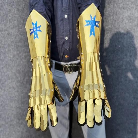 Medieval Knight Gauntlet Gloves Costume Wearable Gloves Ideal for LARP, Cosplay, Roleplay, Halloween Costume Best Gift.
Medieval Knight Gauntlet Gloves Costume Wearable Gloves Ideal for LARP, Cosplay, Roleplay, Halloween Costume Best Gift.