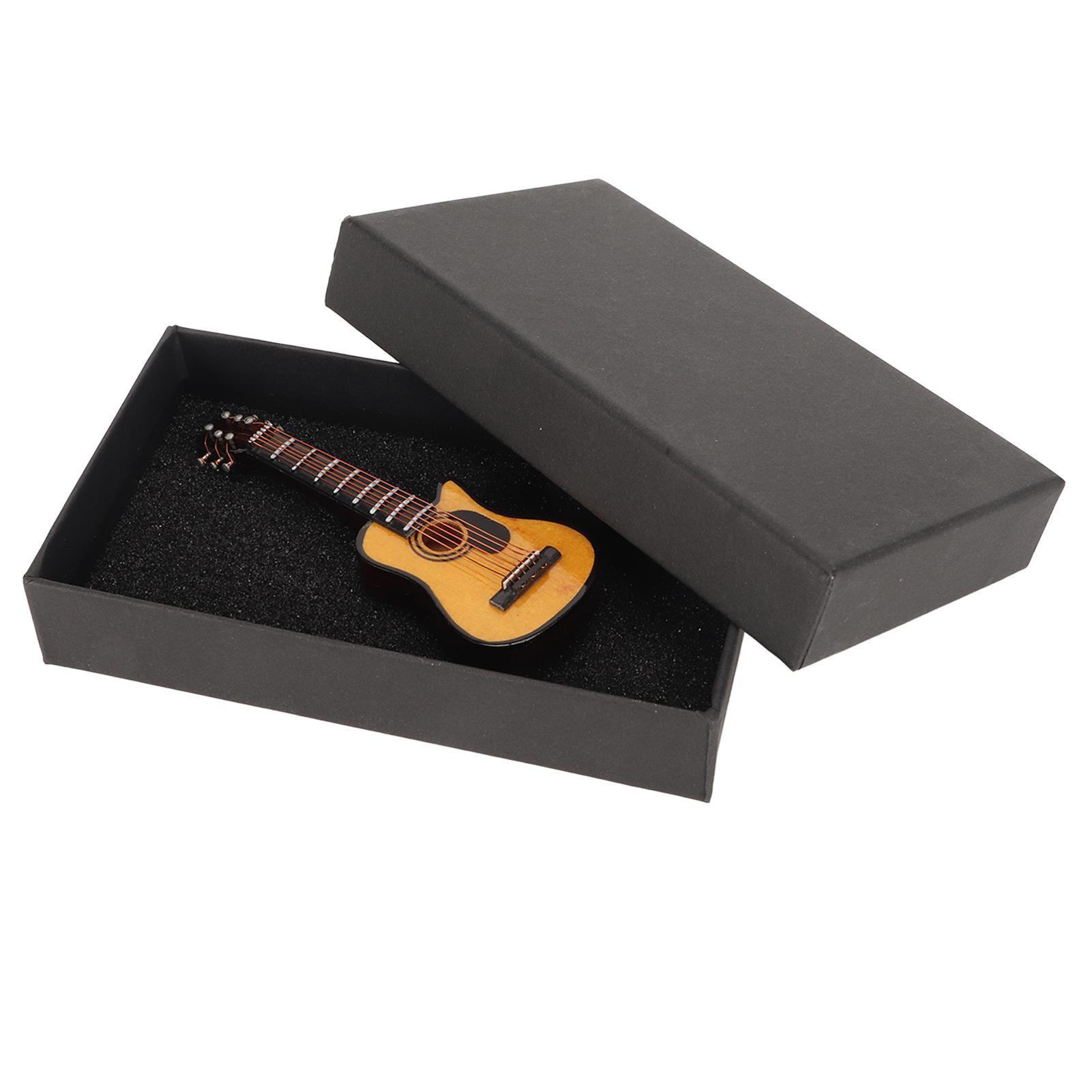 Miniature Guitar Replica Refrigerator Magnet Resin Mini Musical Instrument Fridge Magnet Decoration
Miniature Guitar Replica Refrigerator Magnet Resin Mini Musical Instrument Fridge Magnet Decoration
