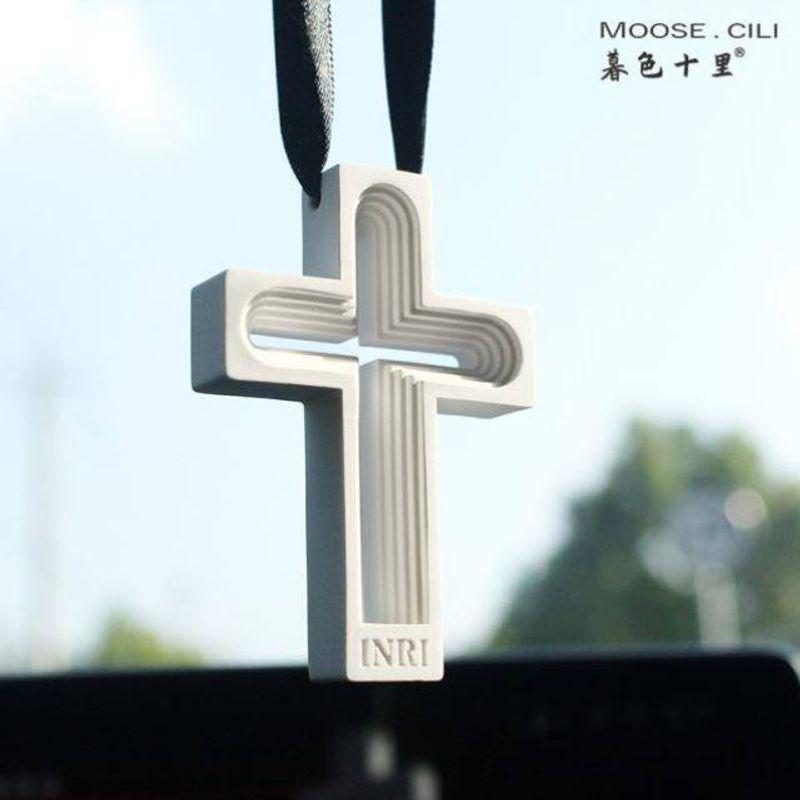 Original Diffuser Stone Cross-Shaped Handmade Car Fragrance Pendant Men s Perfume New Car Interior Rearview Mirror Hanging Ornament White Hollow Cross (Free 10ml Essential Oil)
Original Diffuser Stone Cross-Shaped Handmade Car Fragrance Pendant Men s Perfume New Car Interior Rearview Mirror Hanging Ornament White Hollow Cross (Free 10ml Essential Oil)