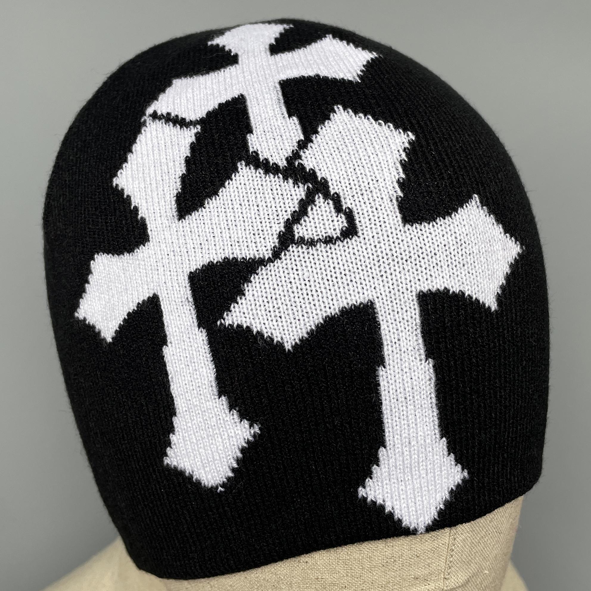 Y2K Crucifix Jacquard Knitted Hat, European And American Popularity Hip Hop Hat, Street Trend Fashion Personality Adult Hat чорний білий колір
Y2K Crucifix Jacquard Knitted Hat, European And American Popularity Hip Hop Hat, Street Trend Fashion Personality Adult Hat чорний білий колір