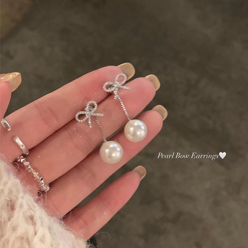 Элегантные длинные серьги-бантики с кисточками и бриллиантами для женщин A1918 серебряный
Элегантные длинные серьги-бантики с кисточками и бриллиантами для женщин A1918 серебряный